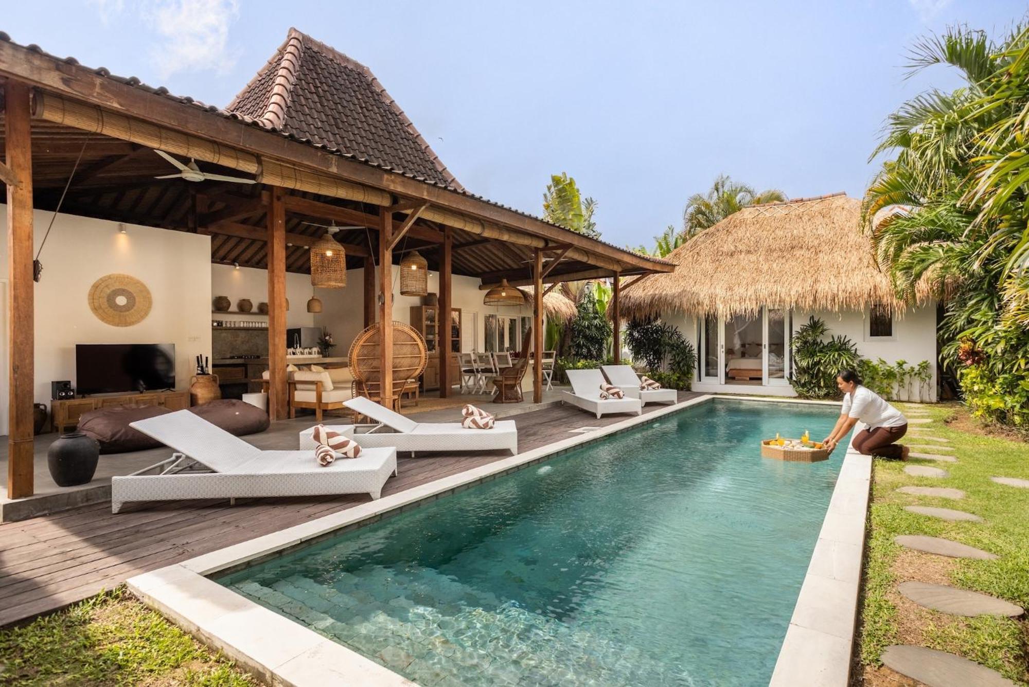 Villa Aksara By Optimum Bali Villas Семиньяк Экстерьер фото