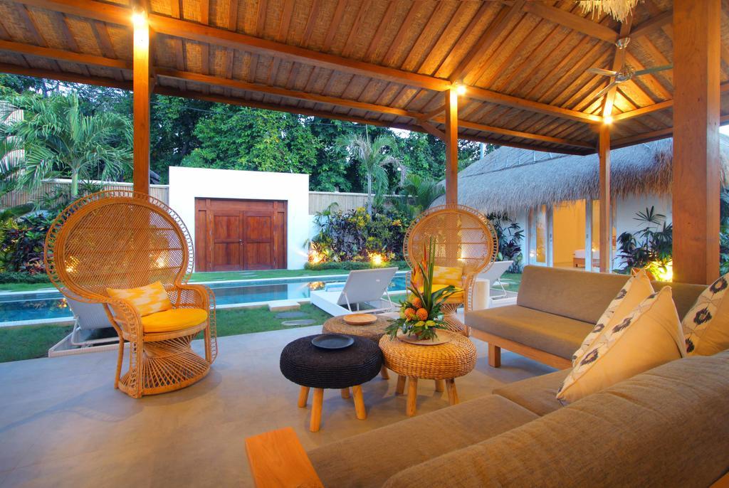 Villa Aksara By Optimum Bali Villas Семиньяк Экстерьер фото